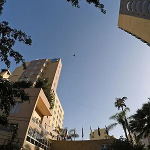 كوزموبوليتان فندق
