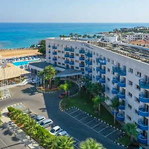 https://tetyk-hotel-apts.protaras-cy-hotels.com