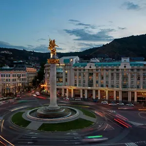 https://courtyard-by-marriott-tbilisi.alltbilisihotels.com