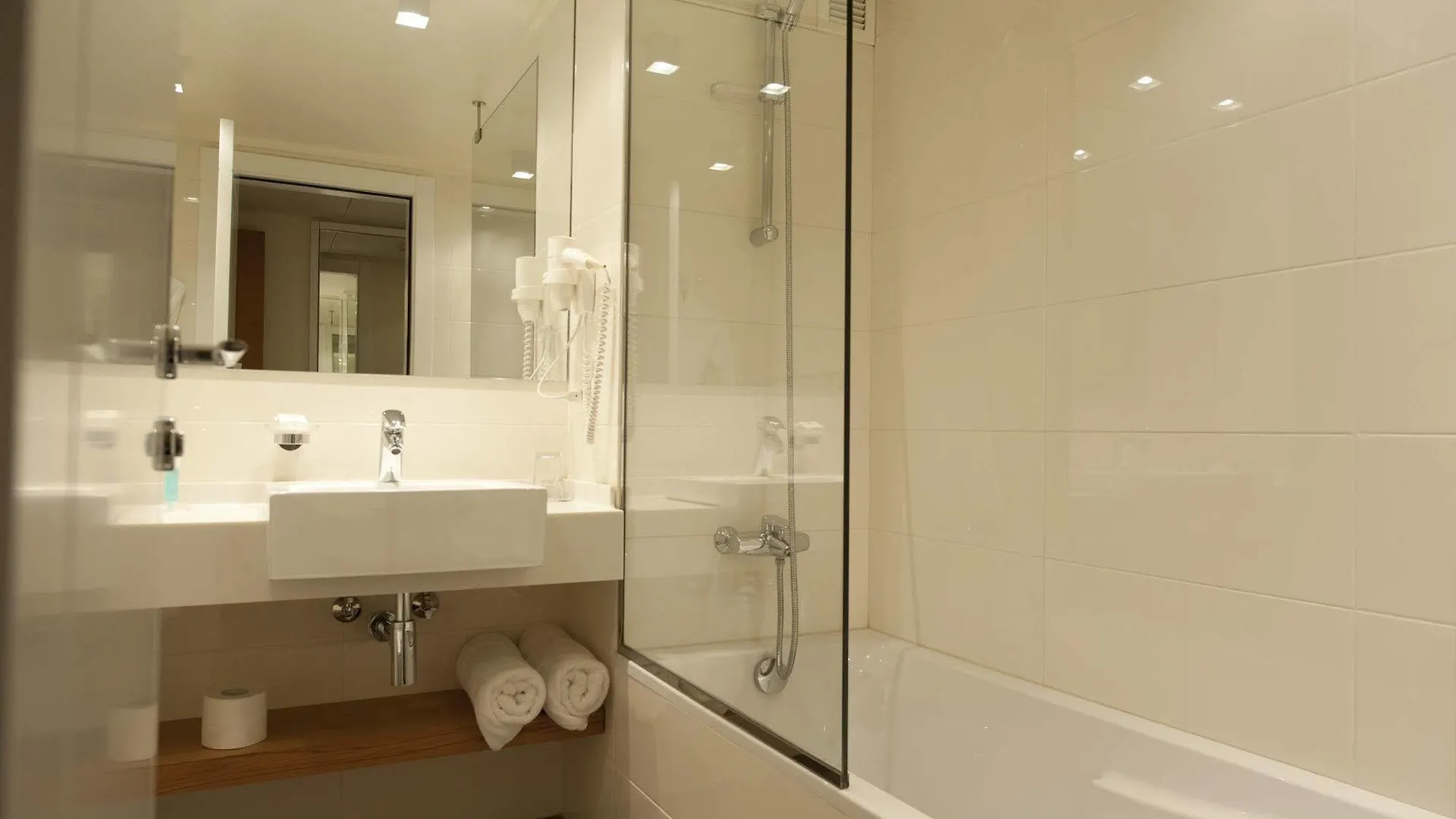 Hotel Cavalier Beirut 4*,