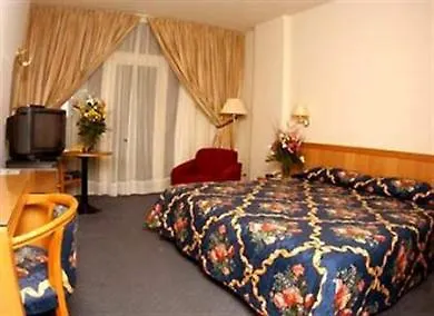 Hotel Cavalier Beirut 4*,  Libano